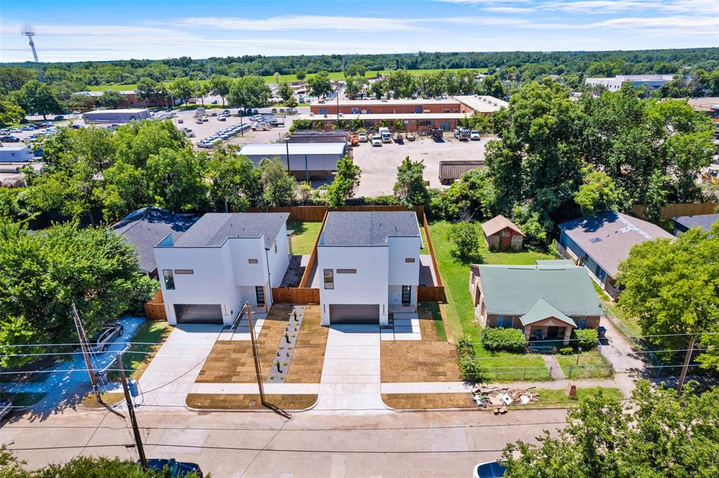 2828 Rochester Street Dallas, TX 75215 - Photo 34 of 36 Aerial view of a tree filled landscape