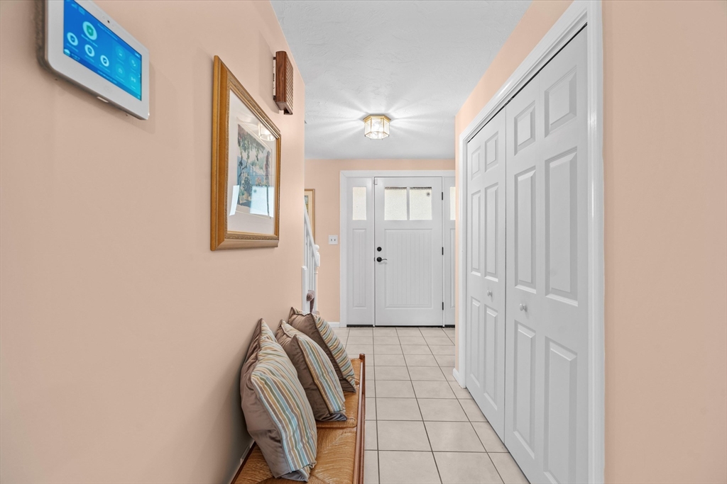 52 Pitt Road Framingham, MA 01701 - Photo 19 of 41 a view of a hallway with entryway
