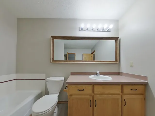 $2,029 | 2661 Oak Ridge Drive, Monticello, MN 55362