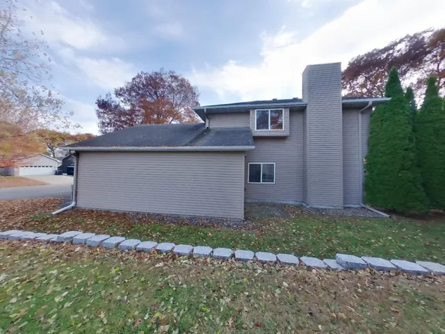 $2,029 | 2661 Oak Ridge Drive, Monticello, MN 55362