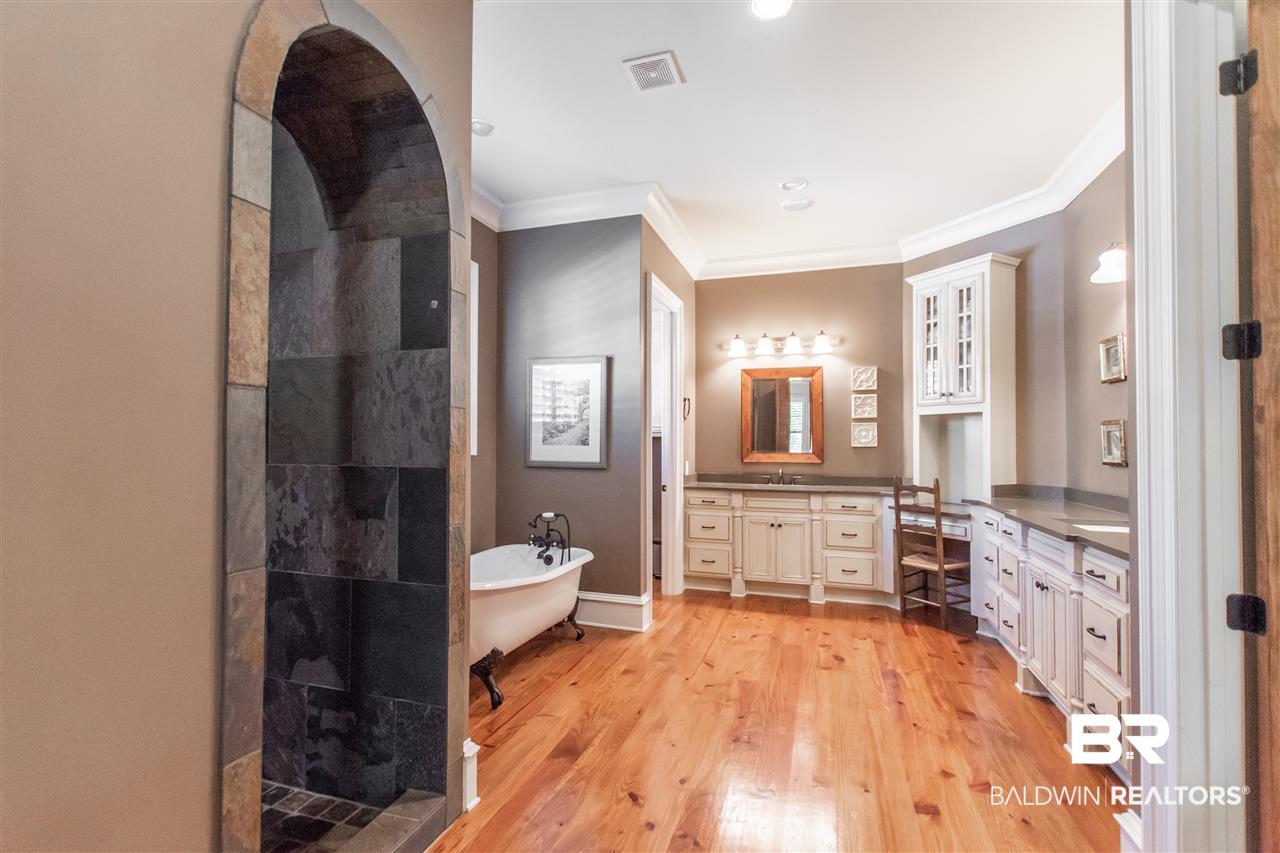 541 Falling Water Boulevard Fairhope, AL 36532 - Photo 16 of 48