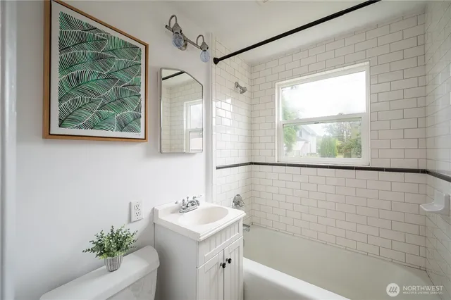 $1,250,000 | 1800 J Street, Bellingham, WA 98225