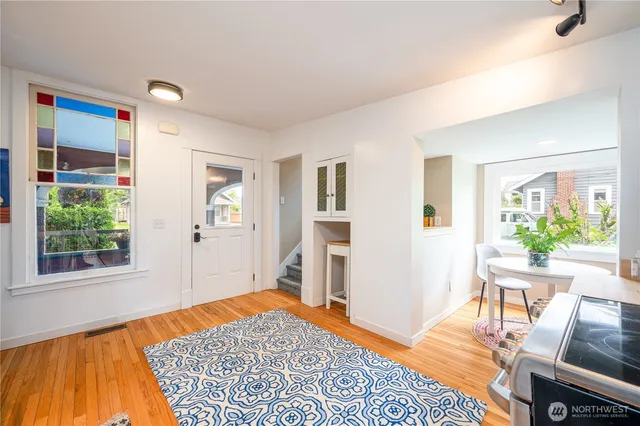 $1,250,000 | 1800 J Street, Bellingham, WA 98225