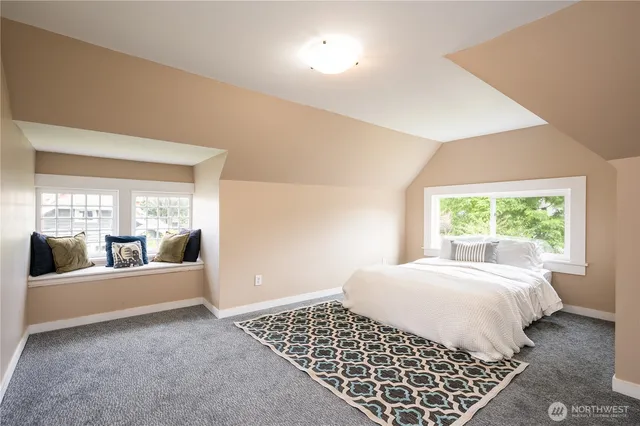 $1,250,000 | 1800 J Street, Bellingham, WA 98225