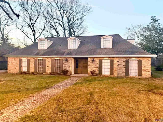 $345,000 | 11025 Goodwood Boulevard, Baton Rouge, LA 70815