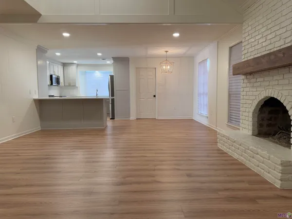 $345,000 | 11025 Goodwood Boulevard, Baton Rouge, LA 70815