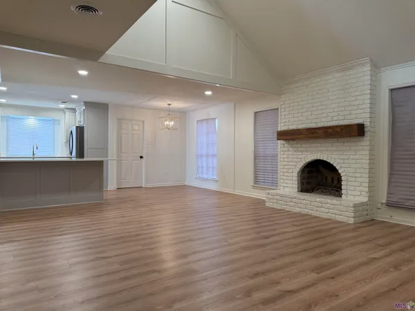 $345,000 | 11025 Goodwood Boulevard, Baton Rouge, LA 70815
