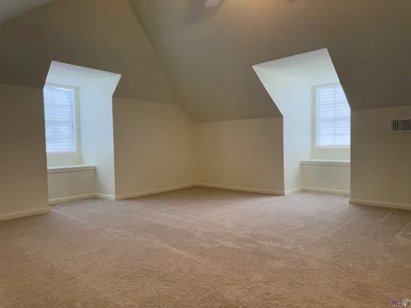 $345,000 | 11025 Goodwood Boulevard, Baton Rouge, LA 70815