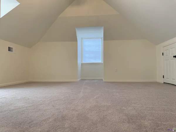$345,000 | 11025 Goodwood Boulevard, Baton Rouge, LA 70815