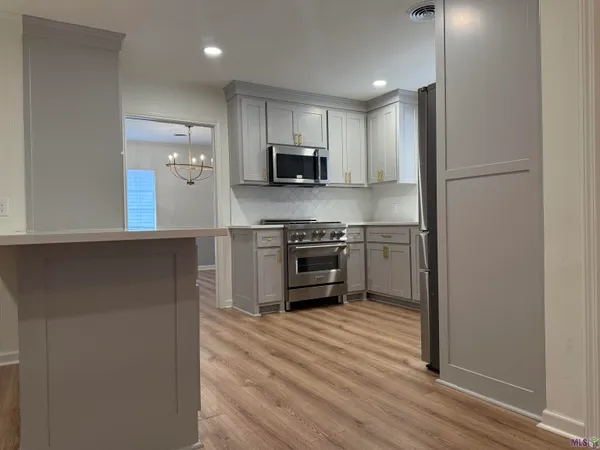 $345,000 | 11025 Goodwood Boulevard, Baton Rouge, LA 70815