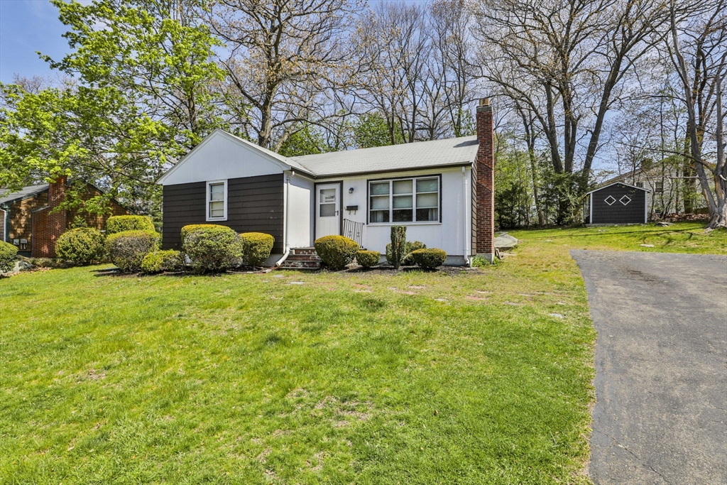 134 Gerald Road Milton, MA 02186 - Photo 2 of 26 Gallery Image 2