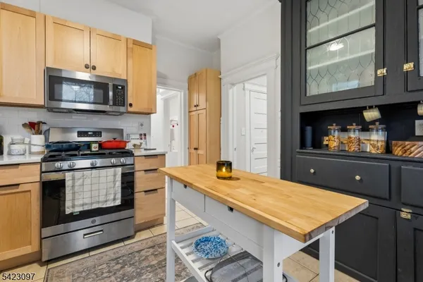 $1,500,000 | 499 Valley Street, Maplewood, NJ 07040