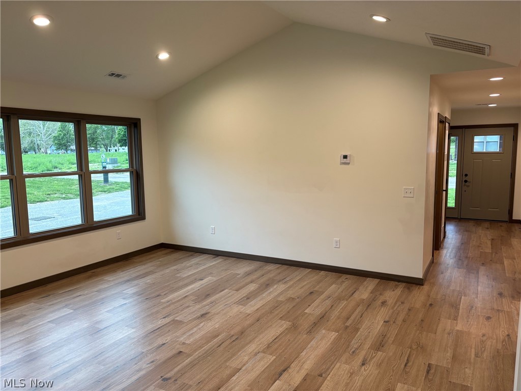 2723 Barnhill Road Southeast New Philadelphia, OH 44663 - Photo 5 of 10