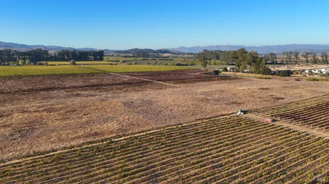 $2,999,000 | 2110 Cuttings Wharf Road, Napa, CA 94559