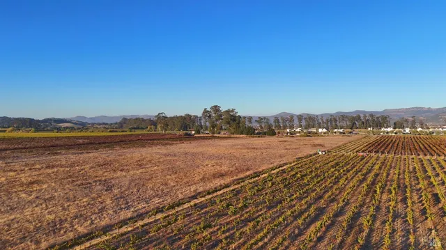 $2,999,000 | 2110 Cuttings Wharf Road, Napa, CA 94559