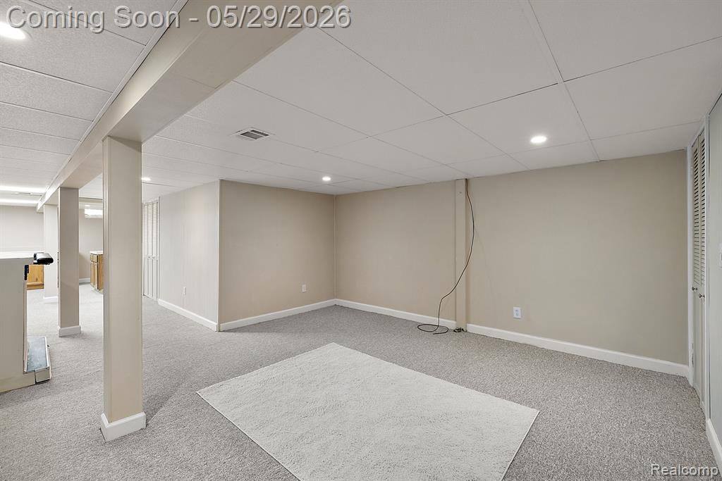2546 Dorchester Road Birmingham, MI 48009 - Photo 29 of 48