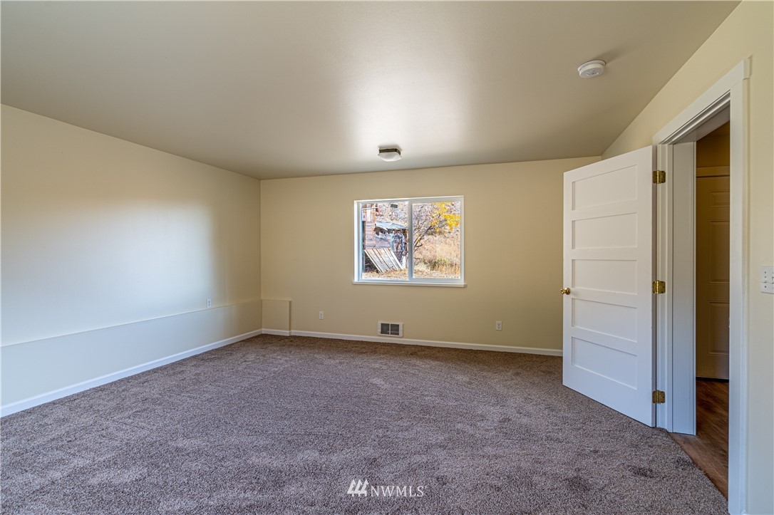 1876 Union Valley Road Chelan, WA 98816 - Photo 17 of 27 Gallery Image 17