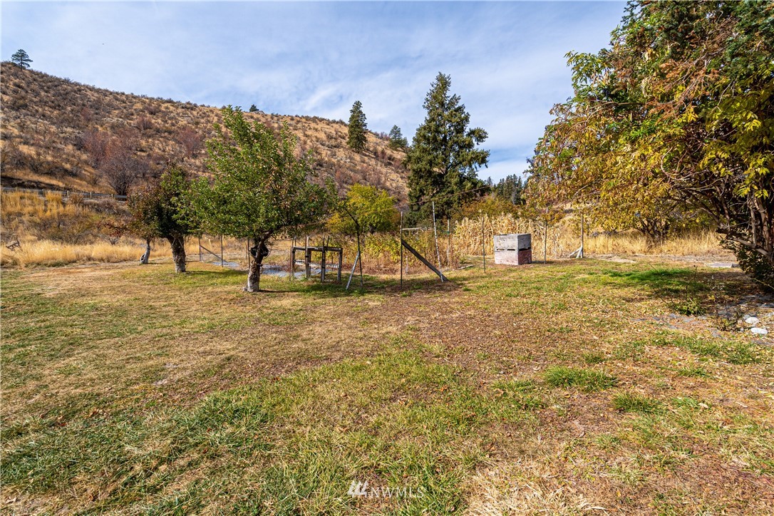 1876 Union Valley Road Chelan, WA 98816 - Photo 9 of 27 Gallery Image 9