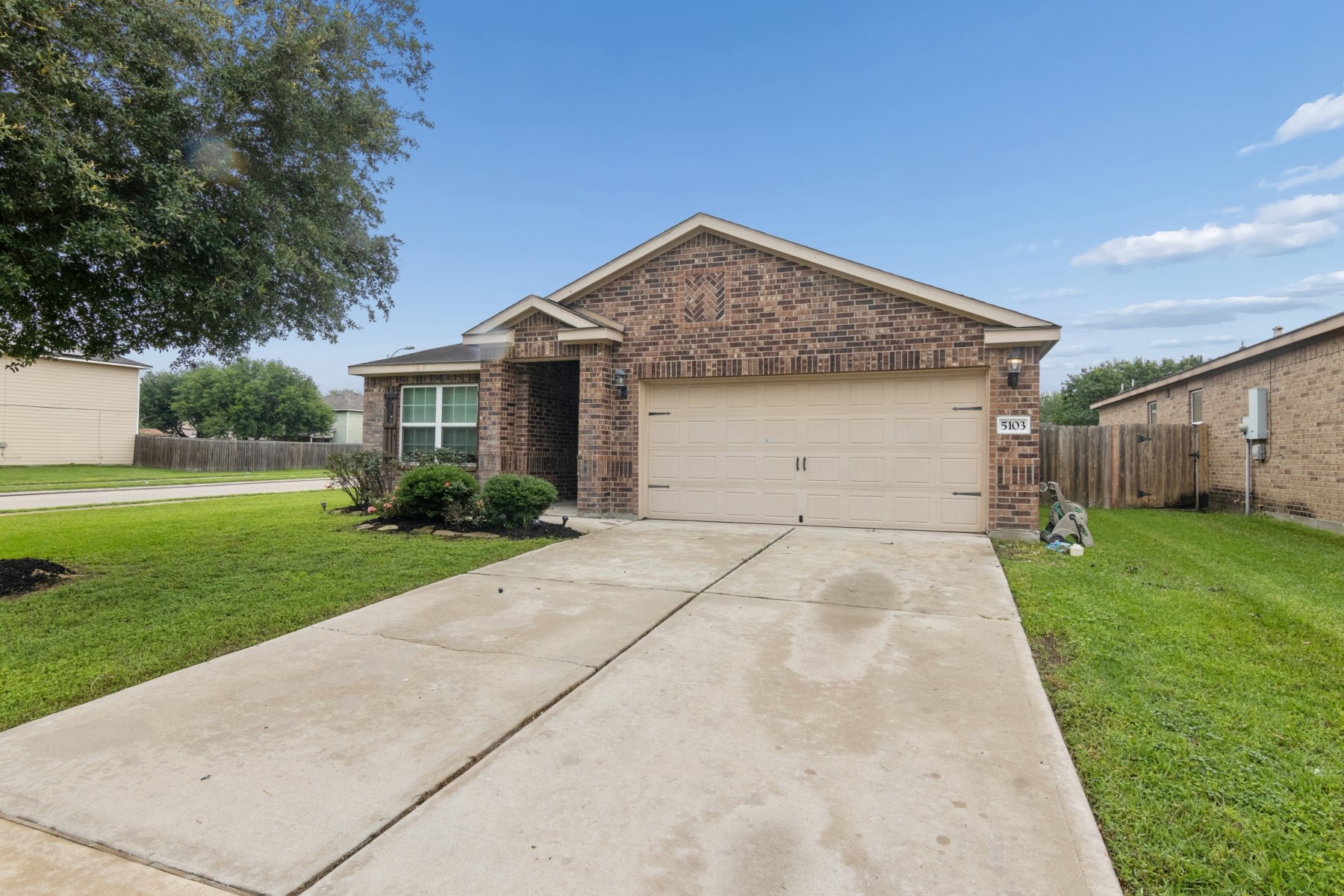 5103 Cottage Creek Lane Rosenberg, TX 77469 - Photo 3 of 26