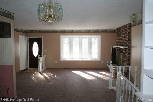 2441 Rose Street Howell, MI 48843 - Photo 5 of 14 Living Room