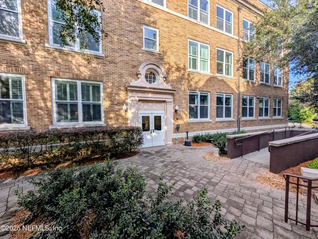 $360,000 | 2525 College Street, Unit 2102, Jacksonville, FL 32204