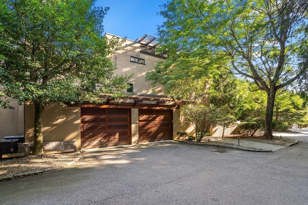 225 Kenrick Street, Unit 225 Newton, MA 02458 - Photo 9 of 42