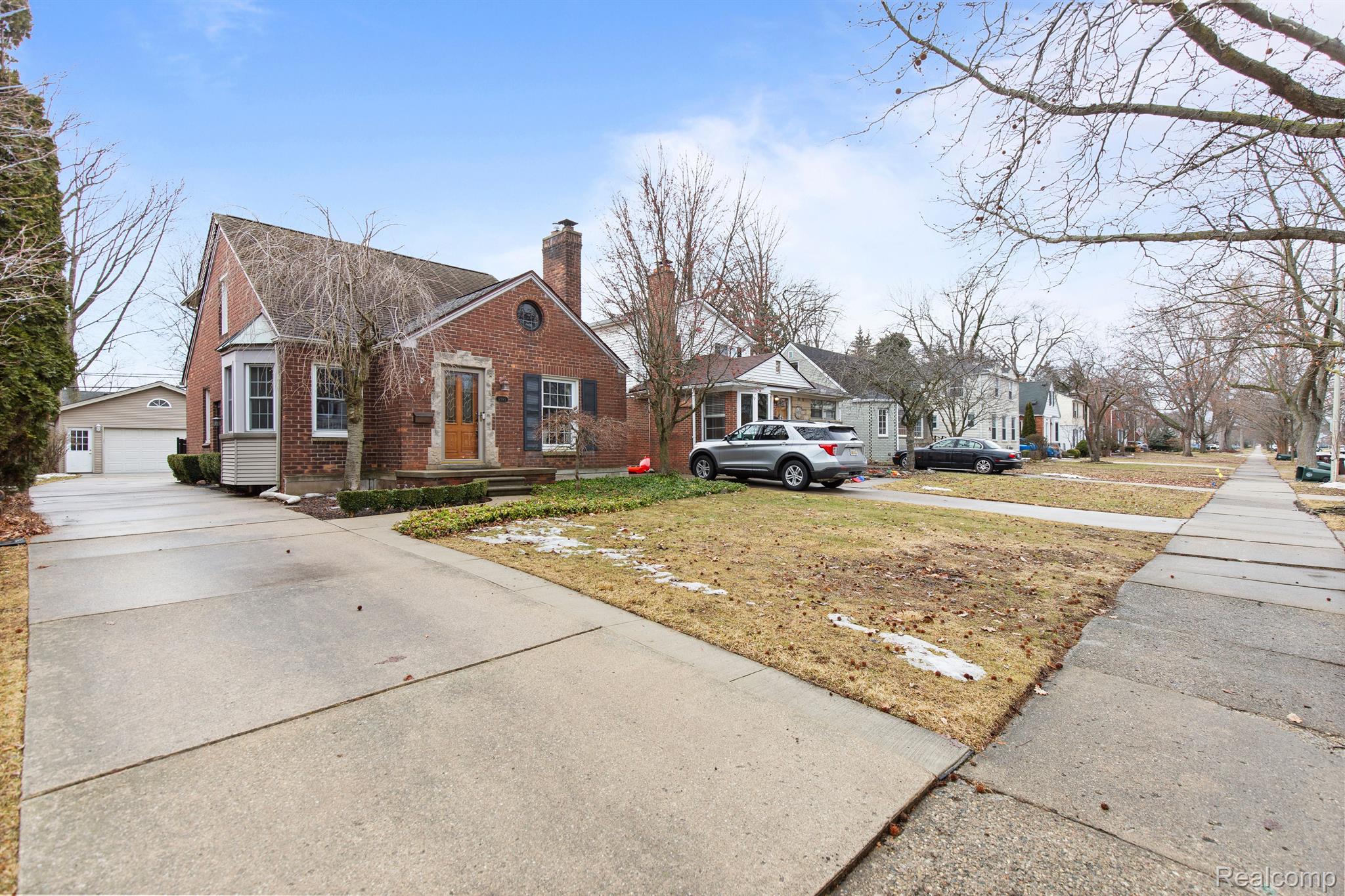 1395 Roslyn Road Grosse Pointe, MI 48236 - Photo 36 of 43