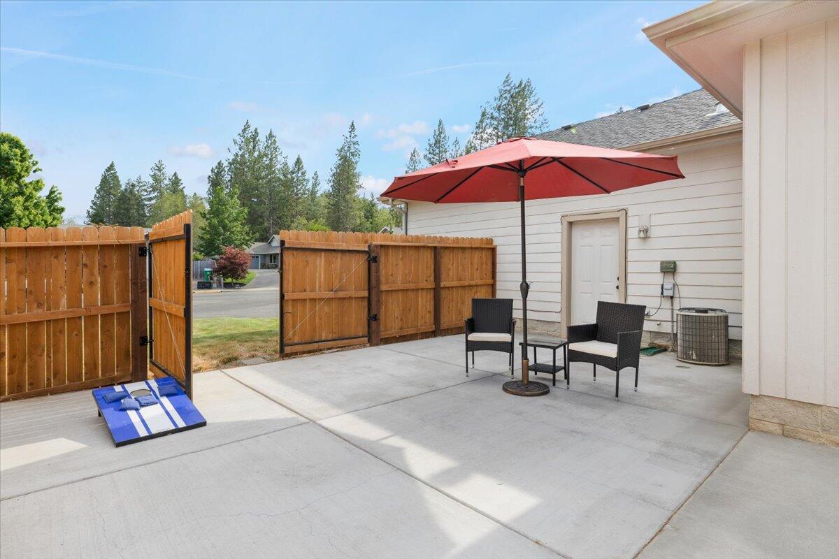 2722 Trinity Way Grants Pass, OR 97527 - Photo 31 of 33 38-D9A2982