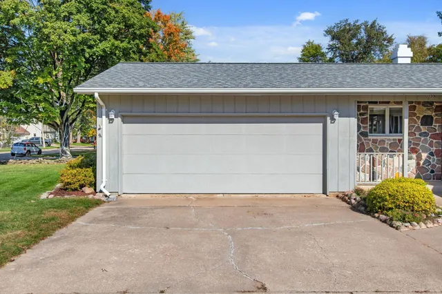 $278,000 | 220 Walnut Street, Clintonville, WI 54929