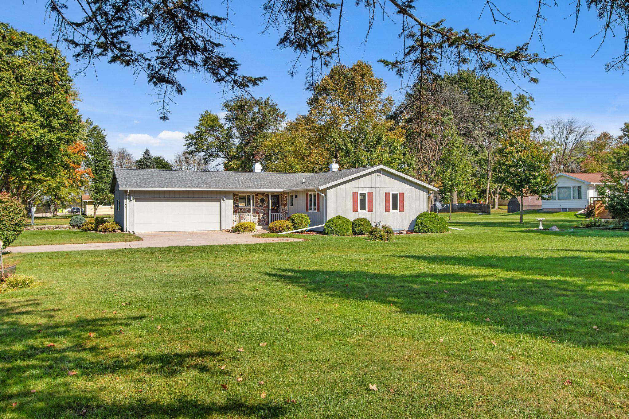 220 Walnut Street Clintonville, WI 54929 - Photo 37 of 49