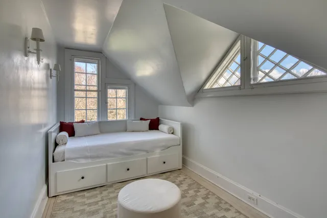 $80,000 | 93 Egypt Lane, East Hampton, NY 11937