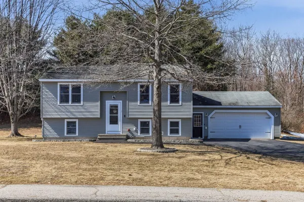$425,000 | 2 Running Brook Drive, Sanford, ME 04073