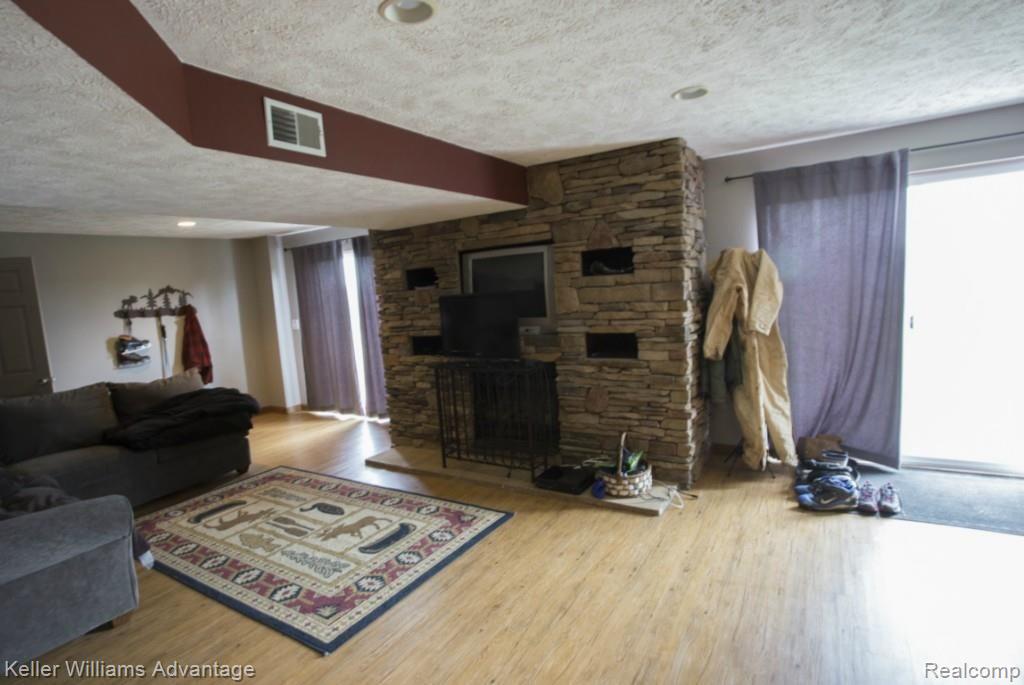 4976 Crandall Road Howell, MI 48855 - Photo 28 of 48 27_Crandall_4976.jpg
