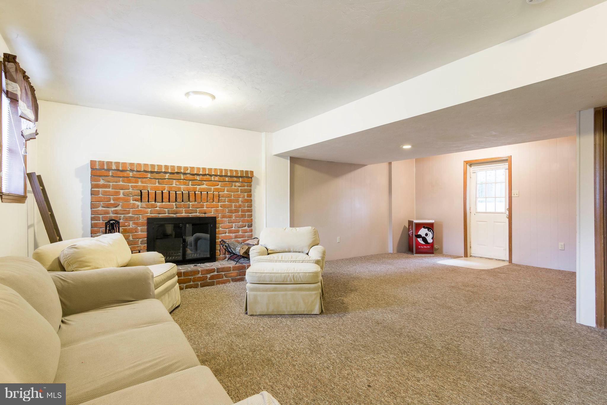 7 Centerside Road Mount Airy, MD 21771 - Photo 13 of 15 Family Room
