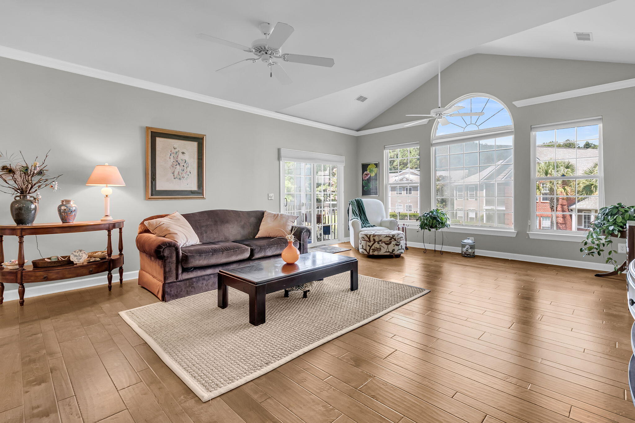 1377 Hopton Circle Mount Pleasant, SC 29466 - Photo 3 of 33 Great room.3