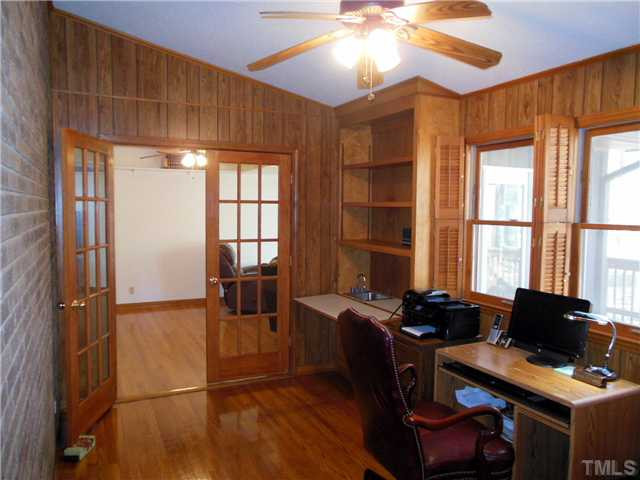3418 Cambridge Road Durham, NC 27707 - Photo 11 of 25 Studio/Study/Office