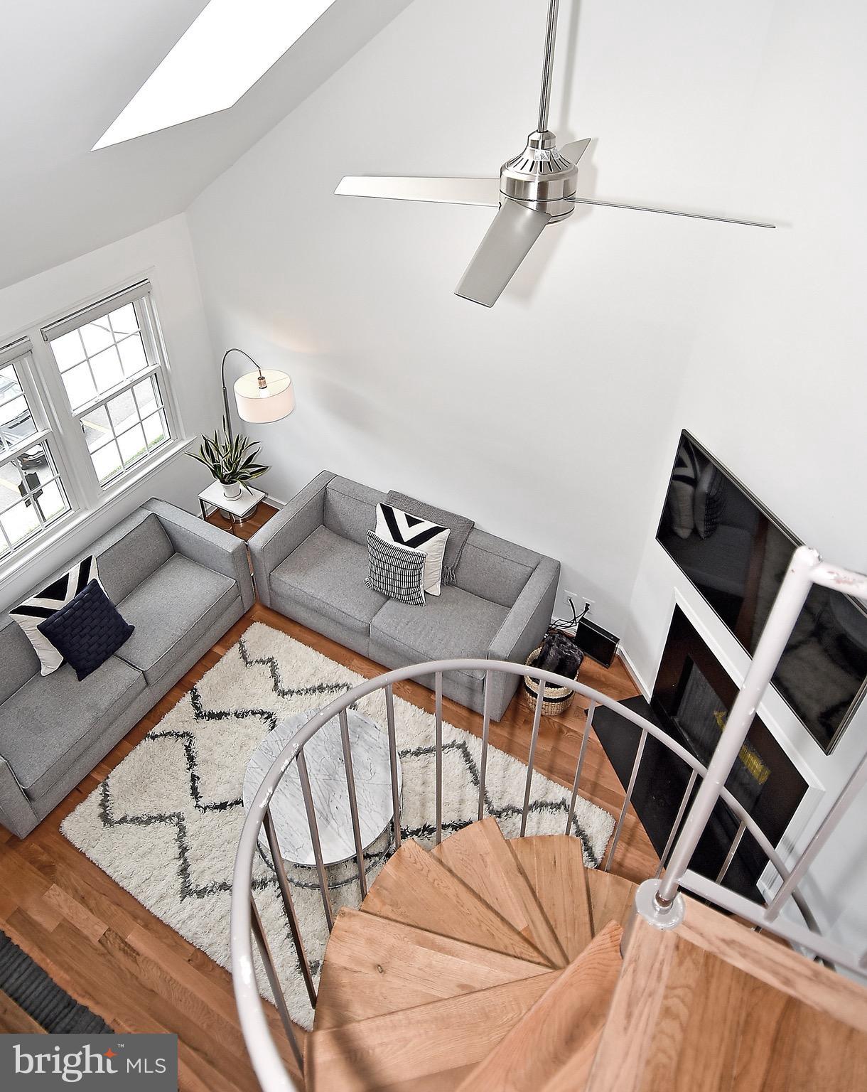 8205 Grubb Road, Unit G201 Silver Spring, MD 20910 - Photo 12 of 22 Living Room
