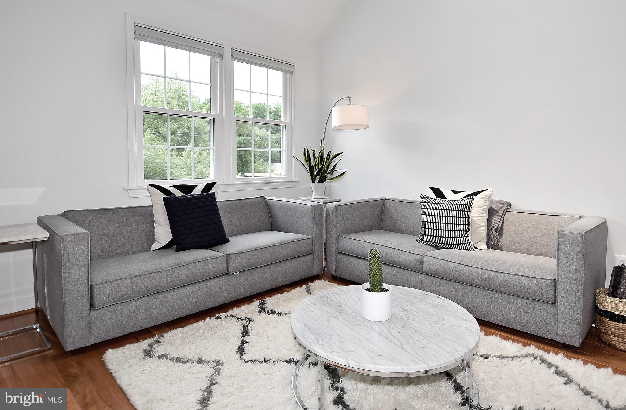 8205 Grubb Road, Unit G201 Silver Spring, MD 20910 - Photo 6 of 22 Living Room