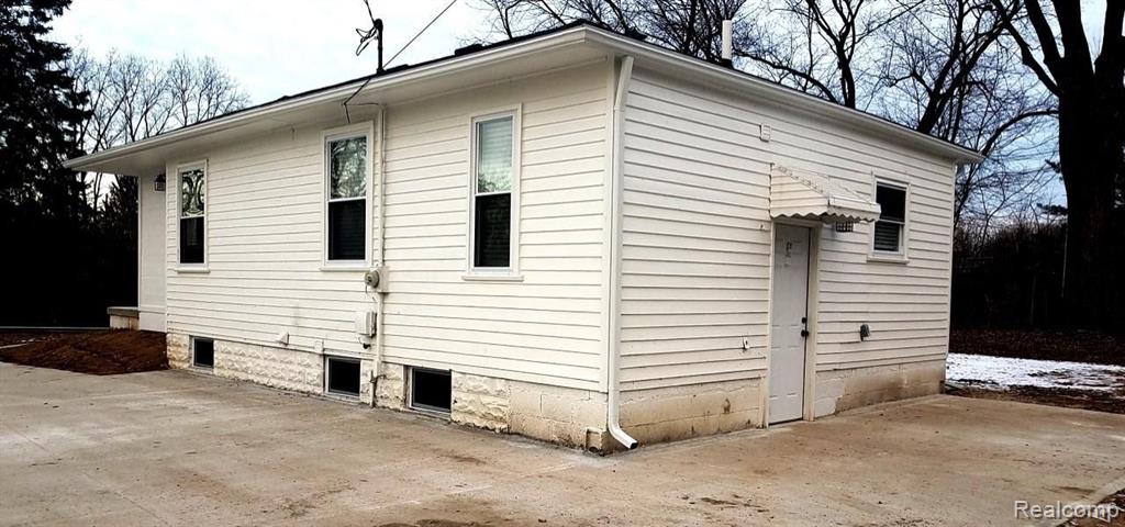 21470 Gill Road Farmington Hills, MI 48335 - Photo 12 of 13