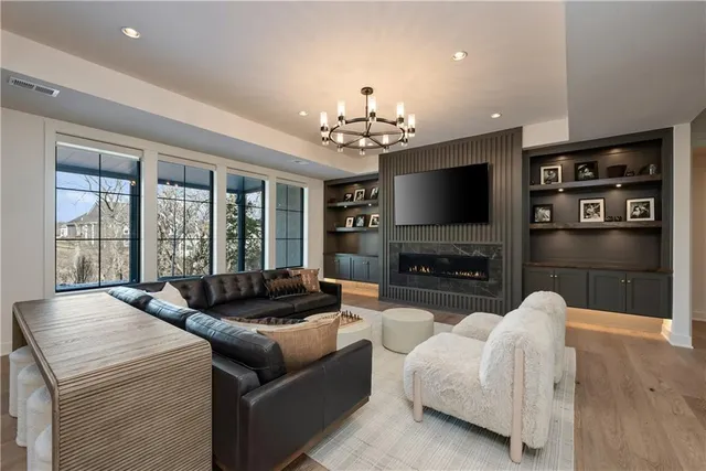 $1,825,000 | 21396 West 93rd Street, Lenexa, KS 66220