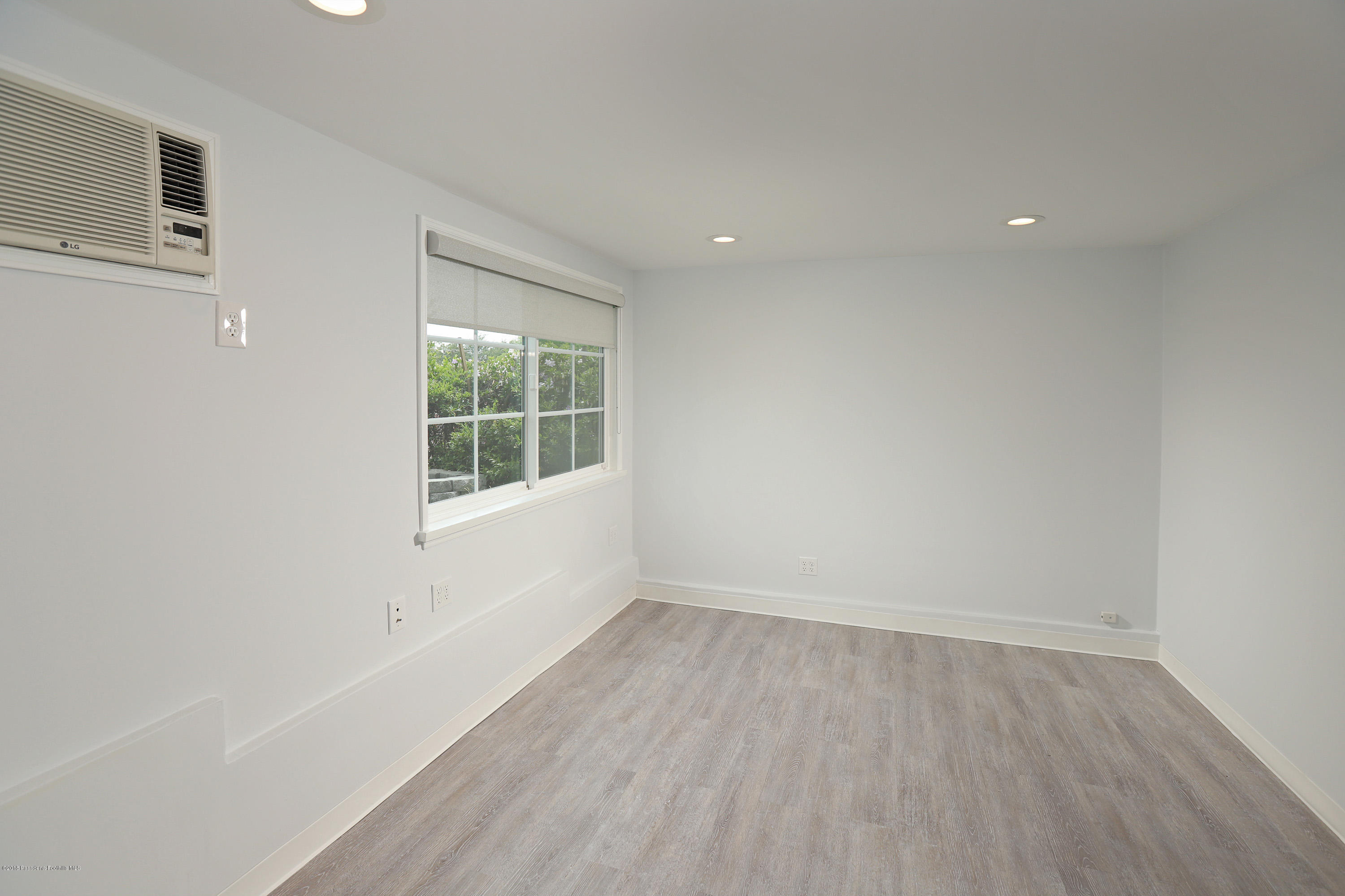 140 Sierra View Road Pasadena, CA 91105 - Photo 25 of 35 IMG_9808