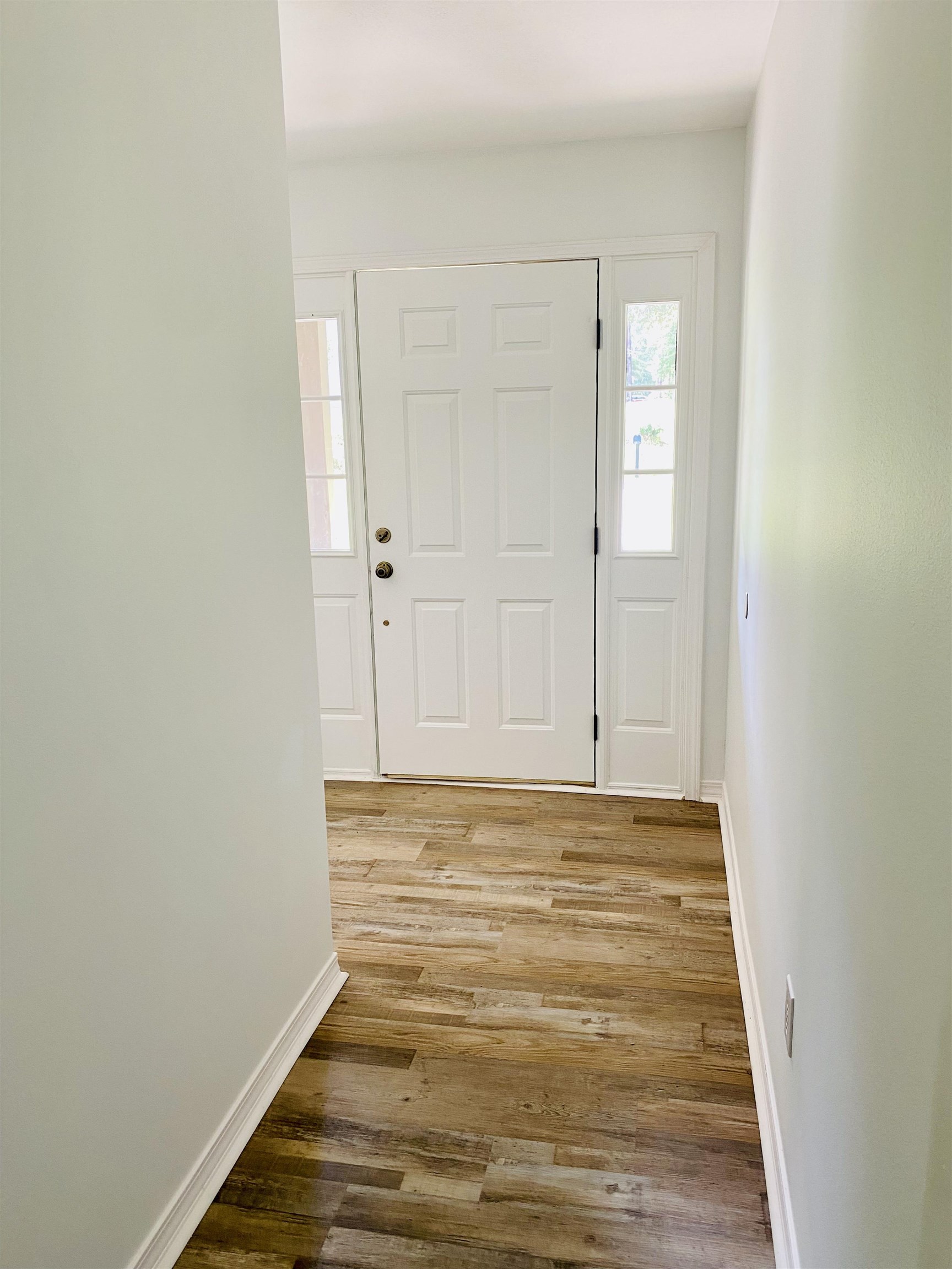 29729 Douglas Road Daphne, AL 36526 - Photo 4 of 18 Foyer