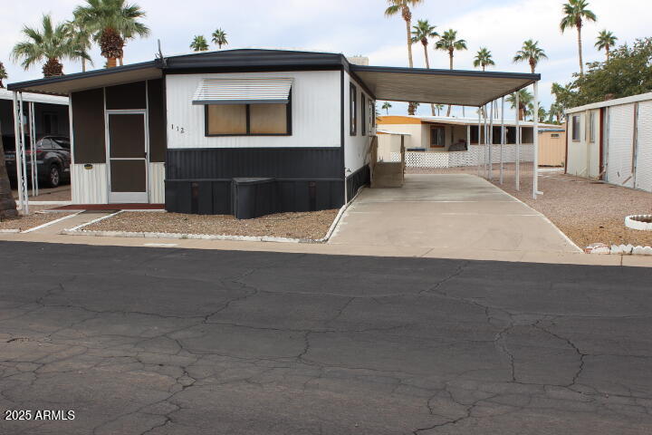 303 South Recker Road, Unit 112 Mesa, AZ 85206 - Photo 1 of 19 IMG_5582