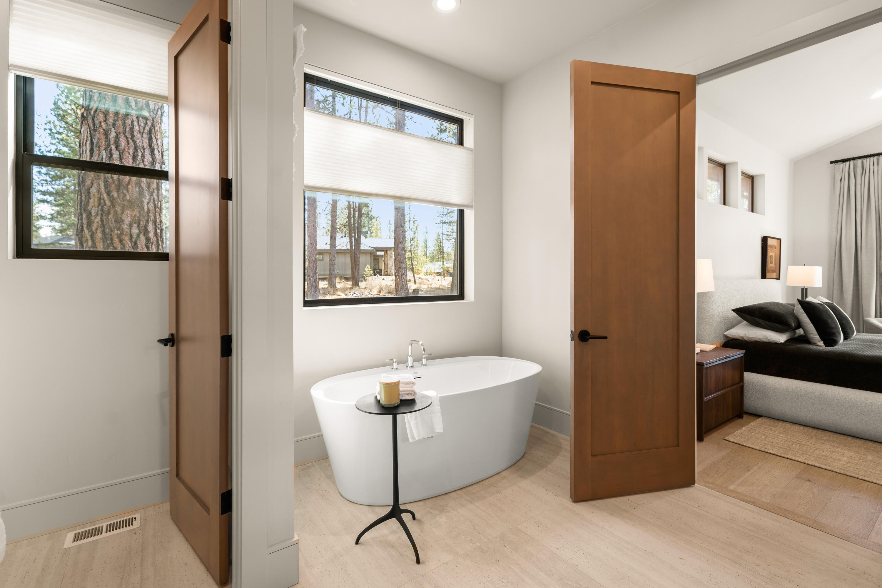 56350 Mirror Rock Loop, Unit 360 Bend, OR 97707 - Photo 54 of 86 49-Bathroom