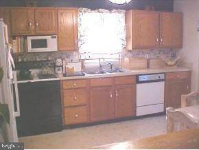 90 Gifford Road Tuckerton, NJ 08087 - Photo 2 of 12 Gallery Image 2