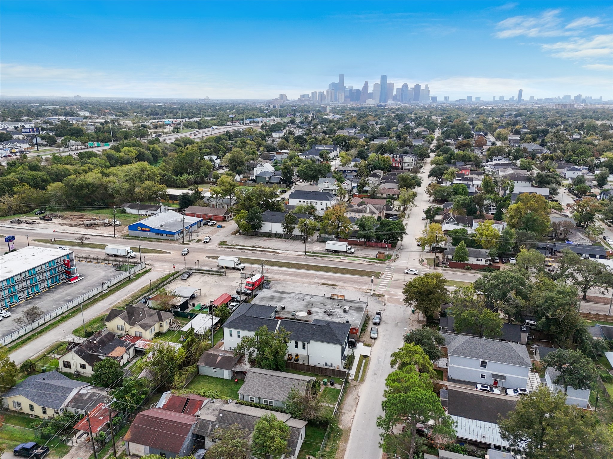 1408 Enid Street, Unit D Houston, TX 77009 - Photo 20 of 26 an aerial view of a city