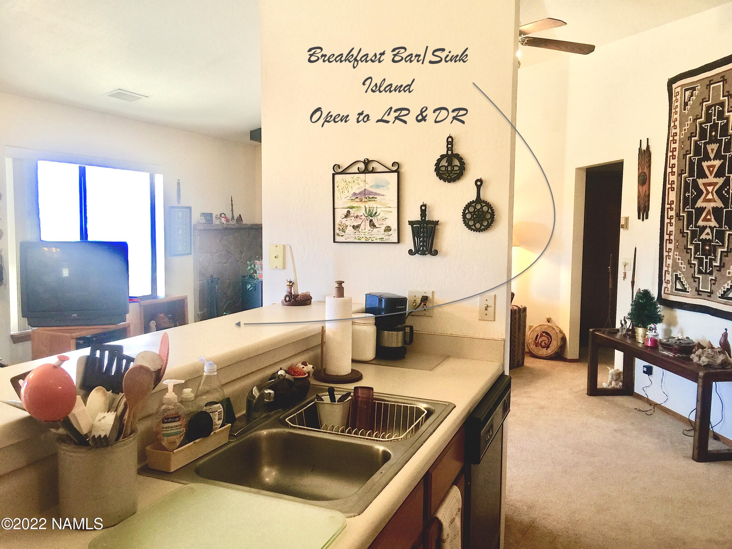 9612 Pioneer Valley Road Flagstaff, AZ 86004 - Photo 19 of 64 5 BBarSink Island open to LR_DR