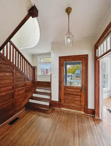 $278,000 | 339 State Street, Marinette, WI 54143