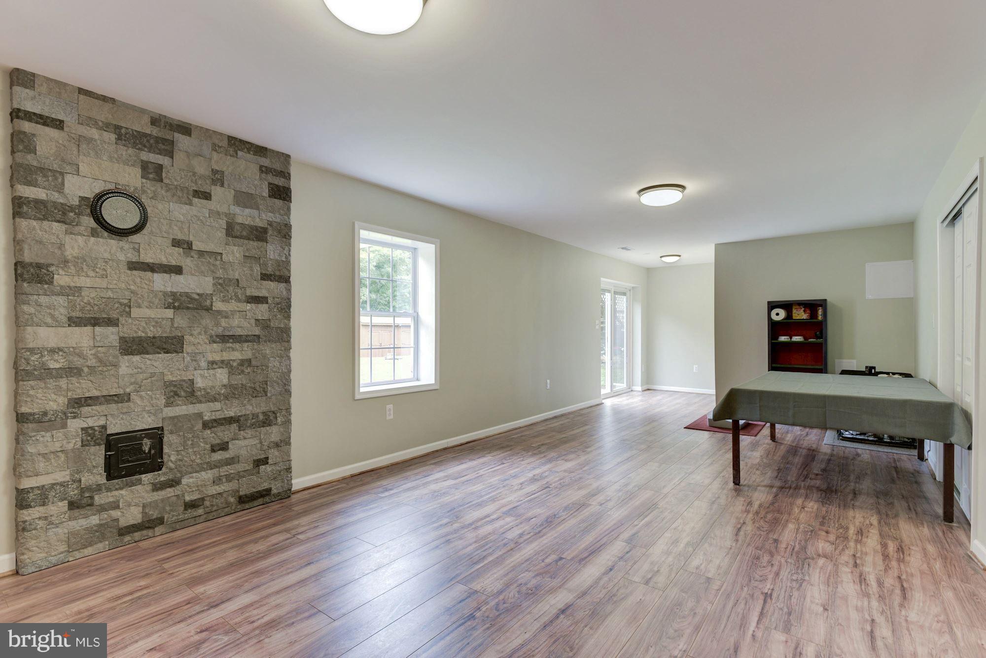 43661 Spinks Ferry Road Leesburg, VA 20176 - Photo 21 of 30 Daylight, Walk-Out Recreation Room