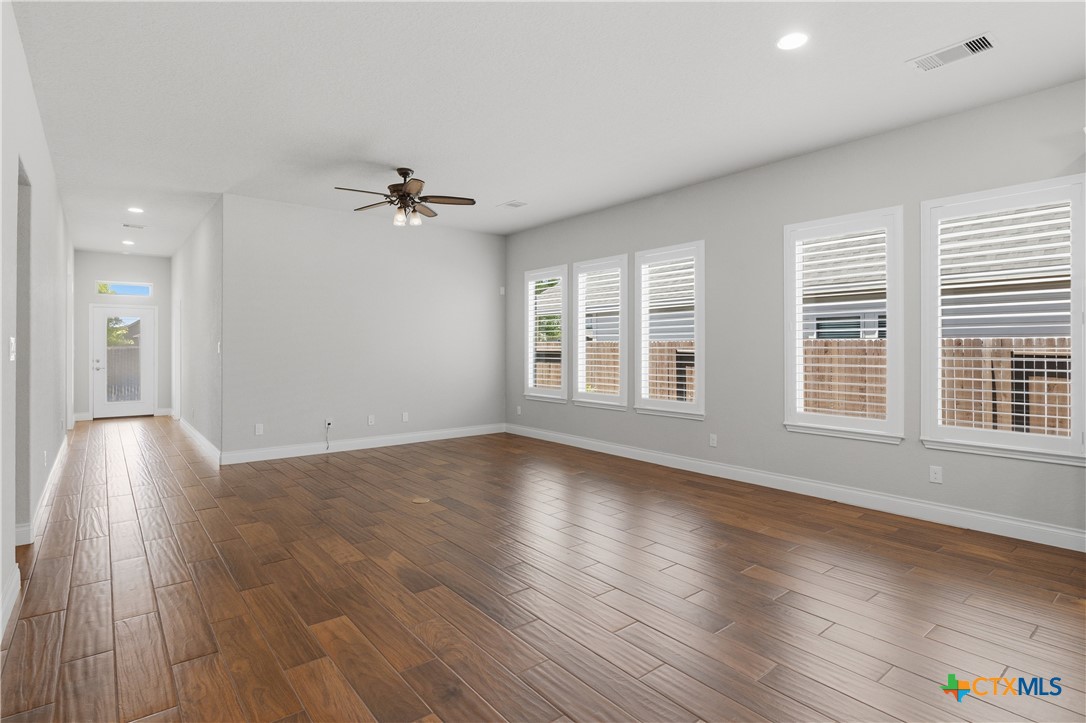 1917 Creek Ridge Street Seguin, TX 78155 - Photo 14 of 36